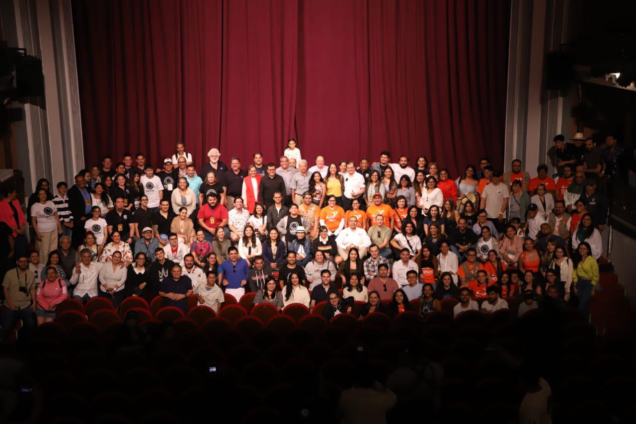 $!Llaman en conversatorio a disfrutar al máximo y sin temor el eclipse total de sol de este lunes