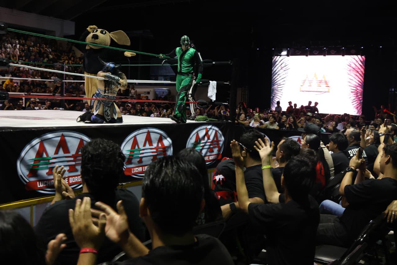$!Mr. Iguana festeja en grande en regreso a Mazatlán