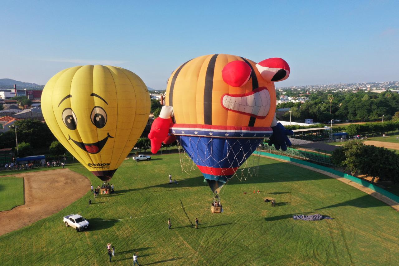 $!Celebran desde globos aerostáticos el 491 aniversario de Culiacán