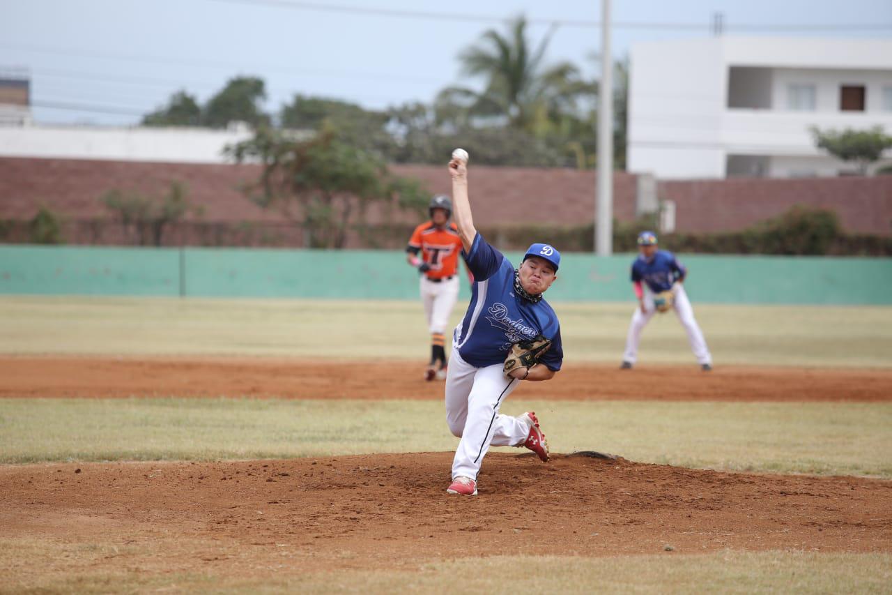 $!Toros de Acuña frena a Dodgers El Tiro en el Mazatlán Baseball Tournament 2021