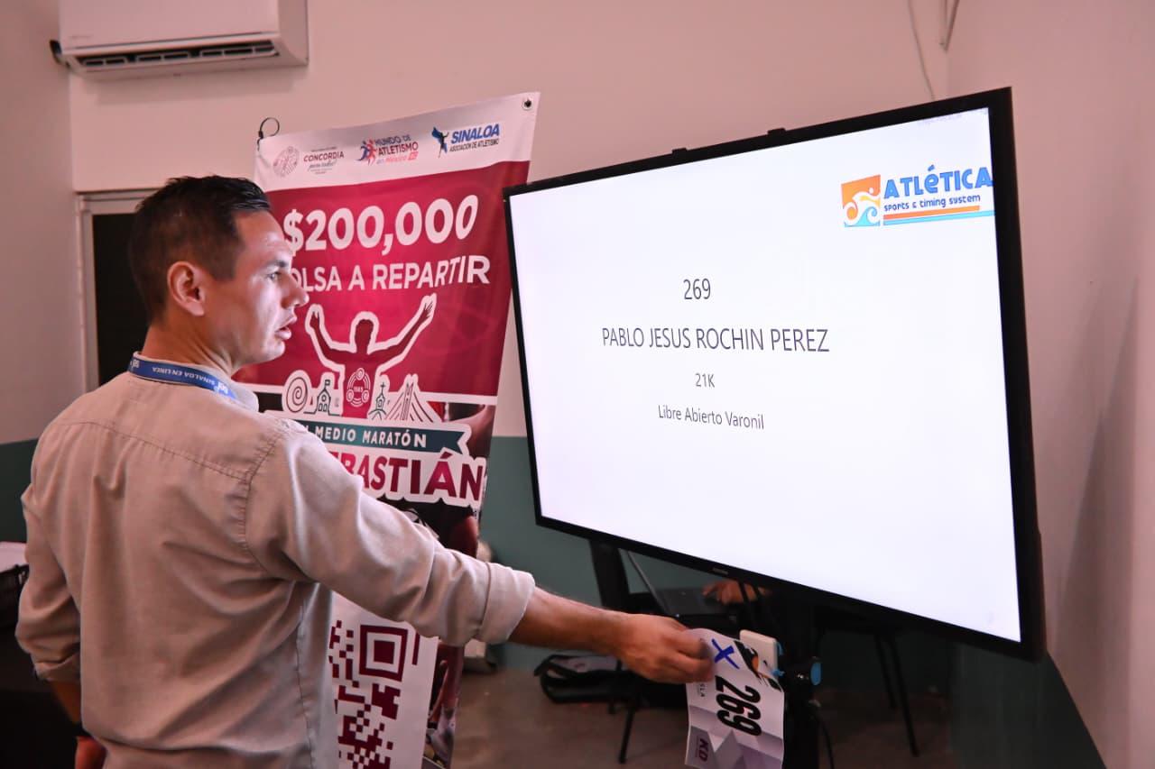 $!Medio Maratón de San Sebastián entrega kits para corredores en el Imdem