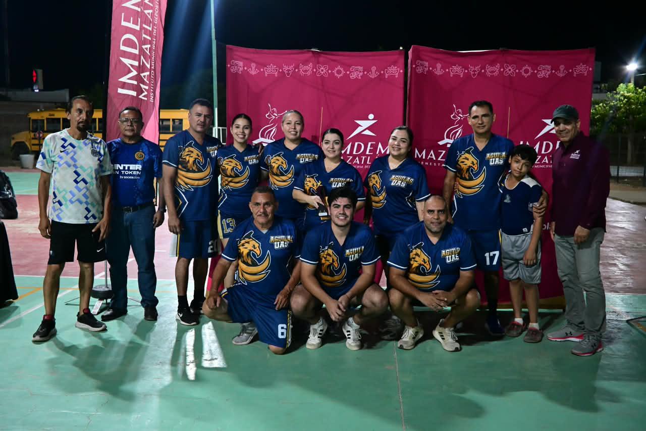 $!Palacio de Justicia y Logísticos se coronan en la Liga Burócrata Mixta de Voleibol