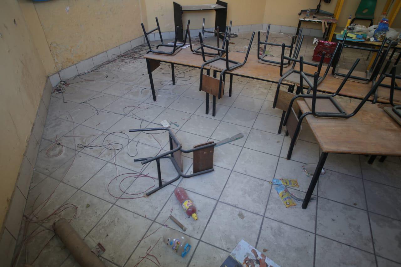 $!En Mazatlán, vándalos destruyen y se llevan todo de un jardín de niños en la Colonia 12 de Mayo