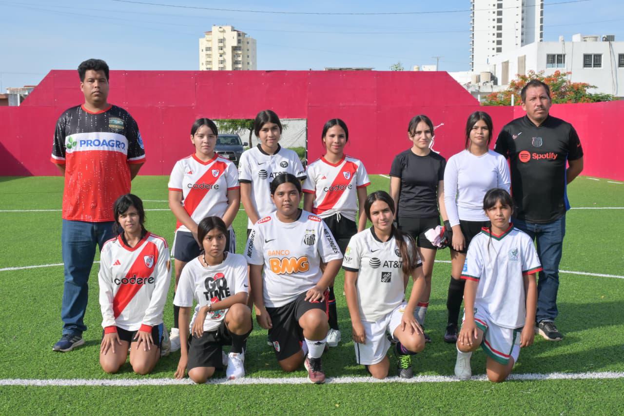 $!Mazatlán arrasa en la eliminatoria zonal de futbol 6x6 y califica al Estatal de los Juegos Nacionales Populares