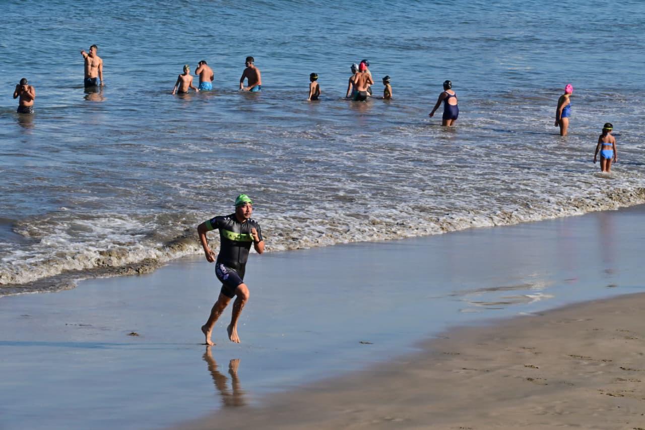 $!Abarrotan Playa Norte con la Cuarta Puntuable de Natación