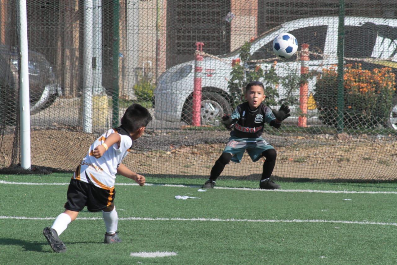 $!Mazatlán Imdem se queda en el camino del Campeonato Estatal de Futbol Chupones 2022