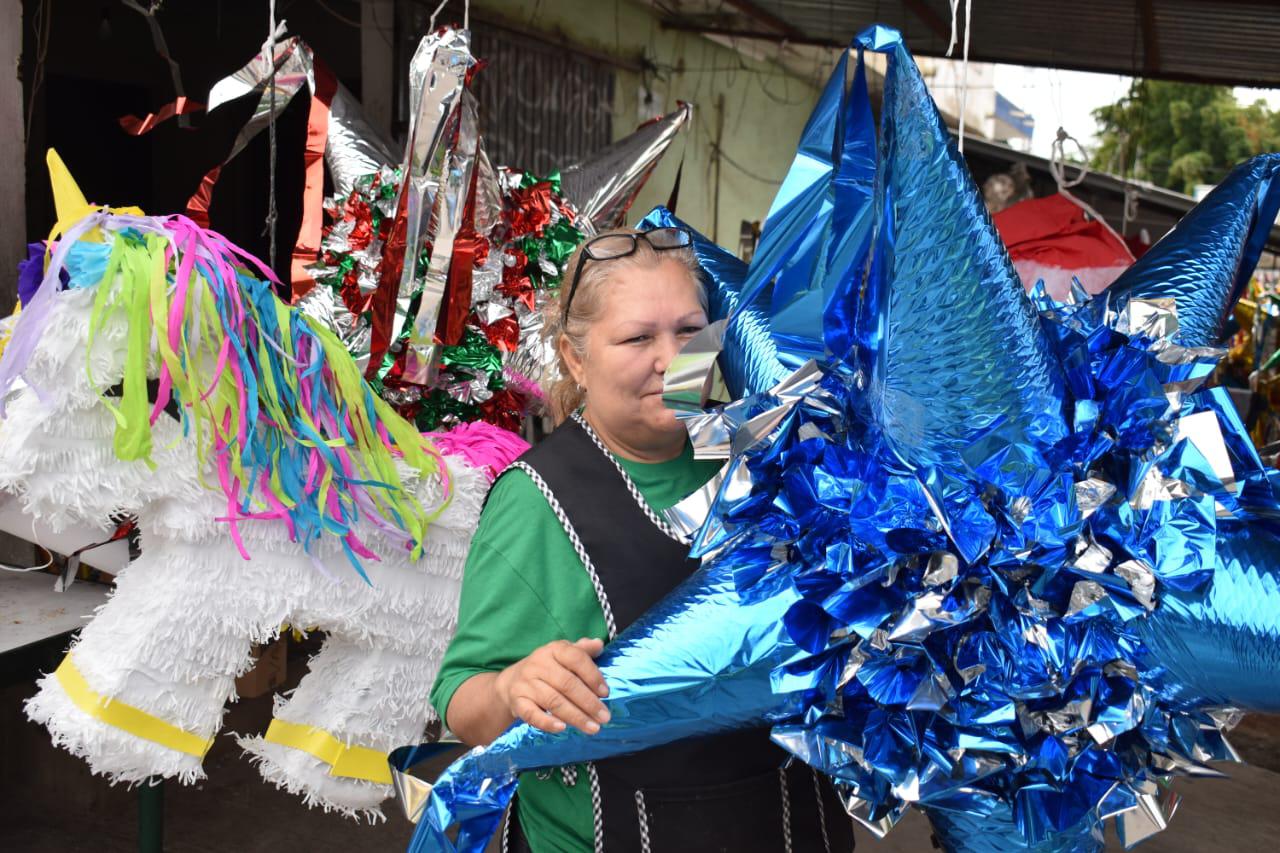 $!Piñatas doña Luz ha brindado alegría en las festividades de Culiacán