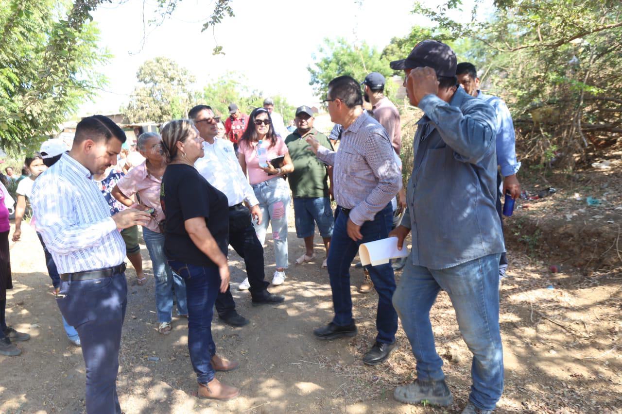$!Anuncia Alcalde de Mazatlán regularización de 1,800 predios en Colonia San Antonio