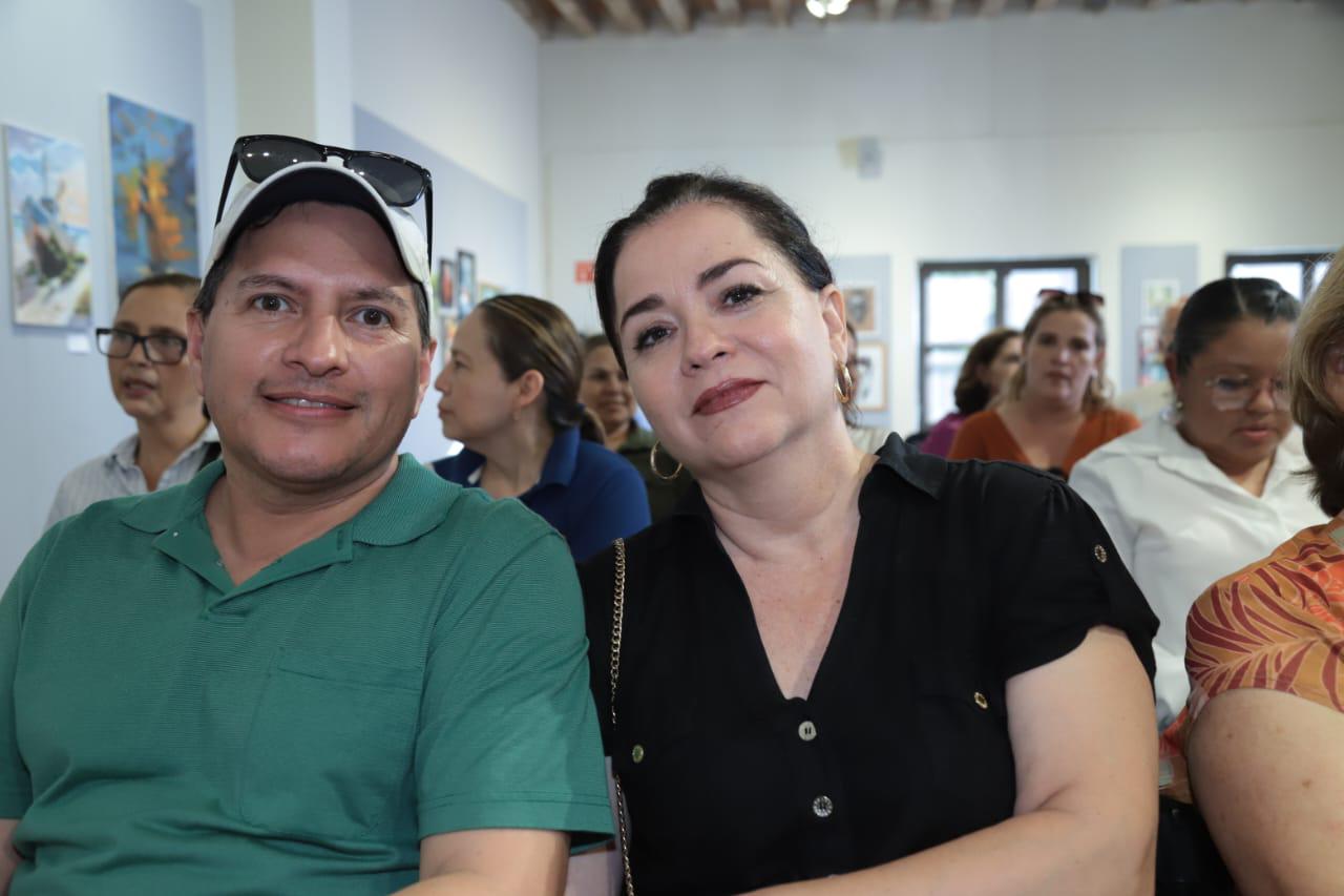 $!Carlos Suárez e Iveth Vizcarra.