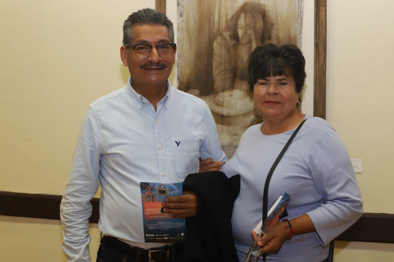 $!Pablo Martínez e Isela Chavarín.