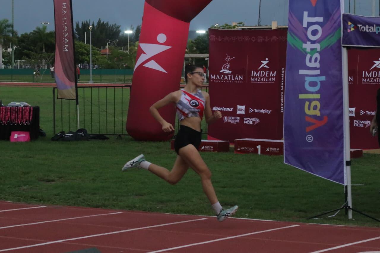 $!Fernanda Ramírez y Javier Labrador brillan en la final del Serial de Atletismo Imdem