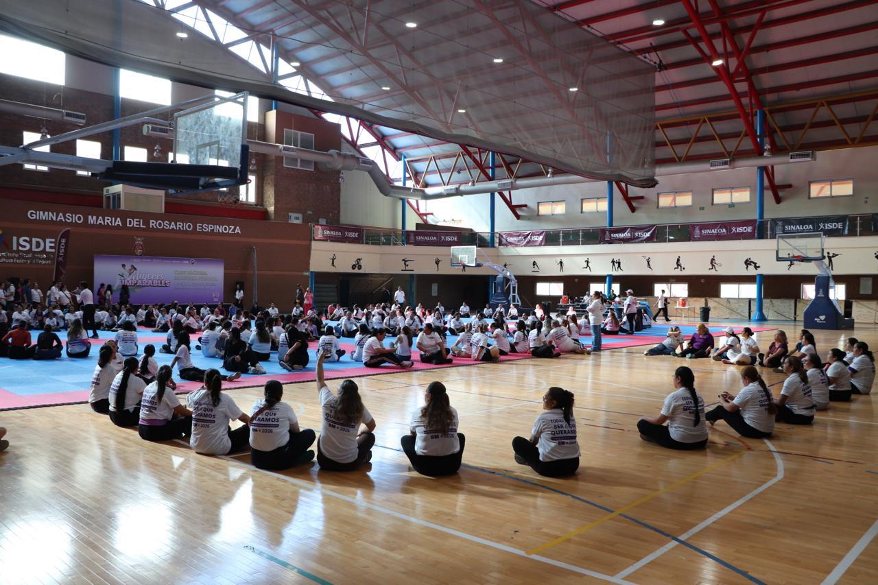 $!Las mujeres son fuerza que transforma y ejemplo de resiliencia: Ana Chiquete Elizalde