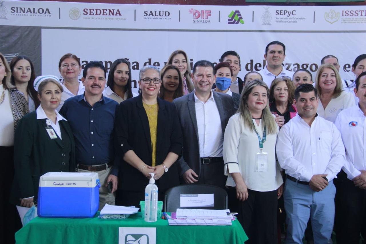 $!Llevan vacuna contra el papiloma humano a secundarias de Sinaloa