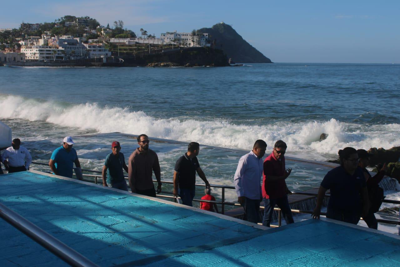 $!Buscan embellecer y dar mantenimiento a los monumentos de Mazatlán