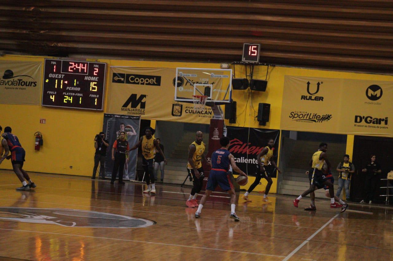 $!Caballeros de Culiacán saca la escoba en casa ante Pioneros