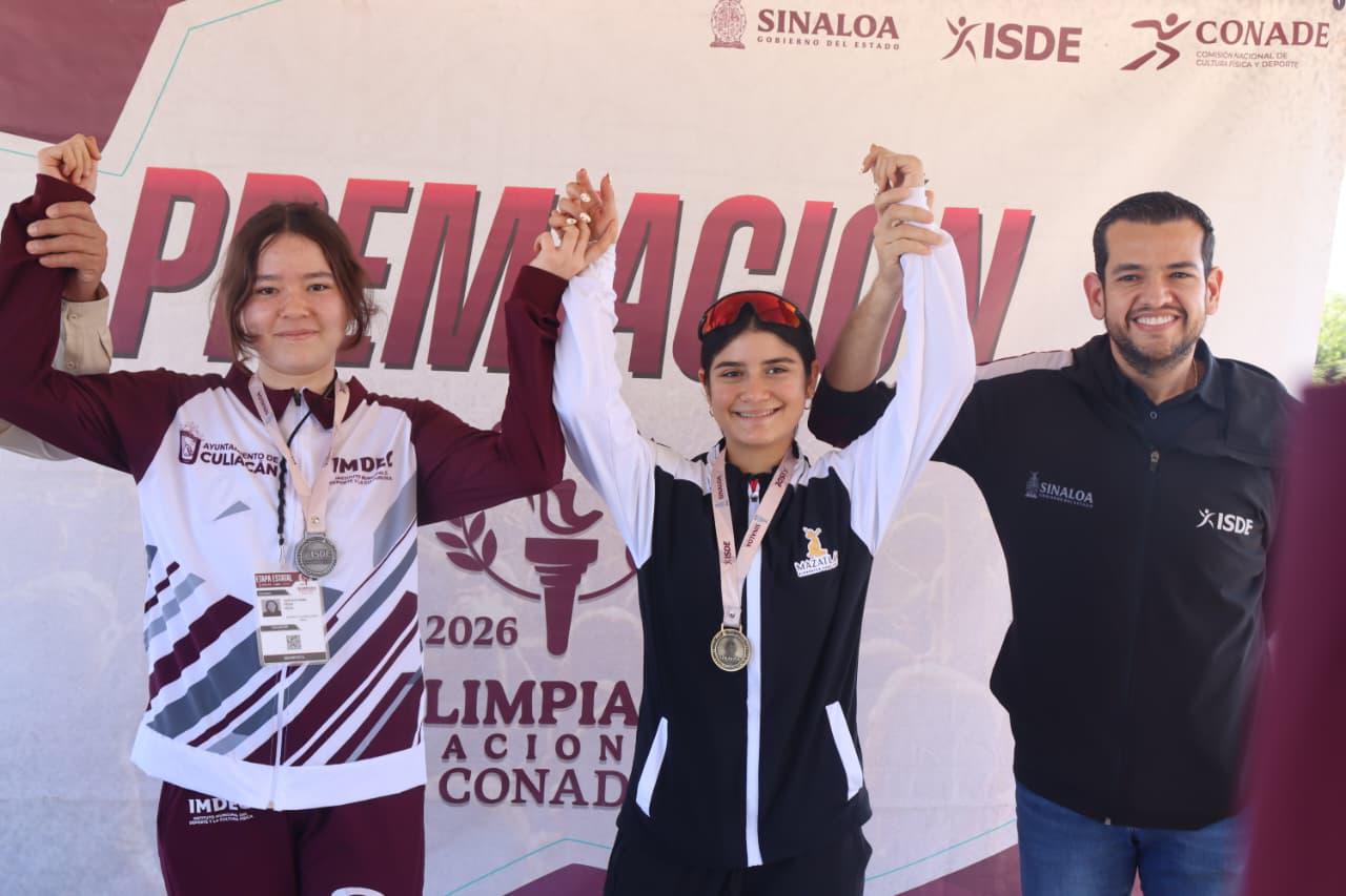 $!Diana Álvarez y Licia Ruiz dan a Mazatlán sus primeros oros en la etapa estatal de ciclismo de montaña