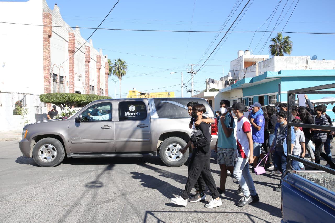 $!Amigos de Valentina, niña asesinada en Mazatlán, exigen justicia