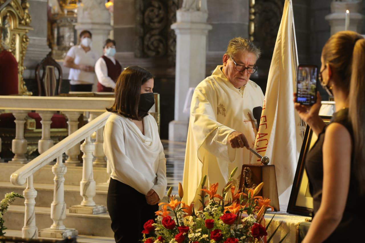 $!‘Nos quedamos huérfanos de ese ser maravilloso’, dicen en despedida de Mario Huerta