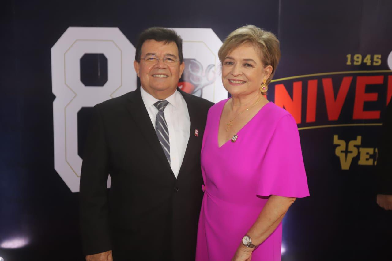 $!Humberto Barros y Titina Llausás de Barros.