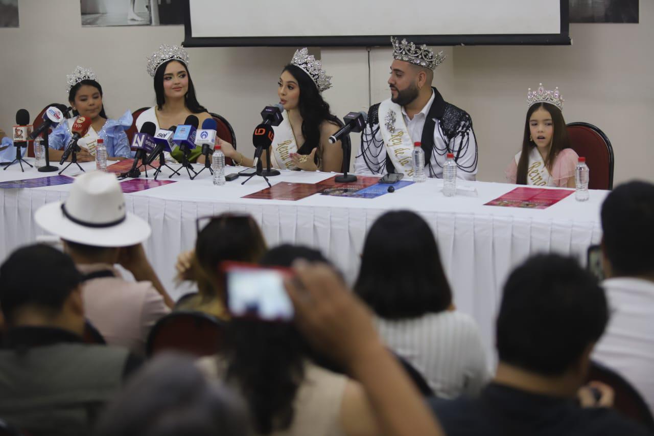 $!Los reyes del Carnaval 2025 en conferencia de prensa dieron a conocer los pormenores de las convocatorias.