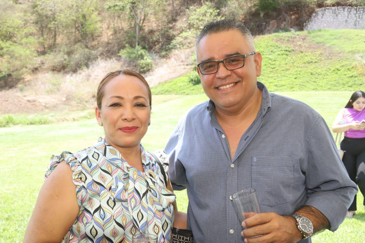 $!Rosario Bustamante y Eduardo Leal.