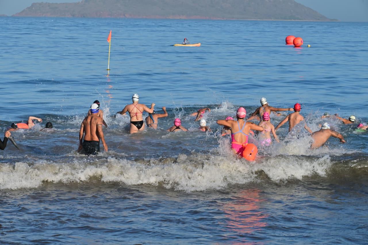$!Abarrotan Playa Norte con la Cuarta Puntuable de Natación