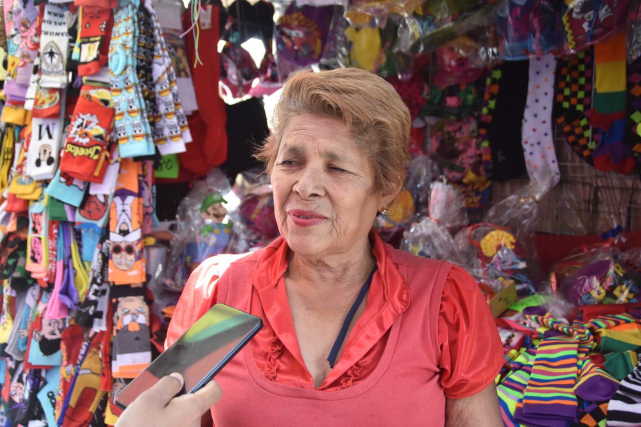 $!Listo el centro de Culiacán con venta de artículos previo al festejo del Día del Niño