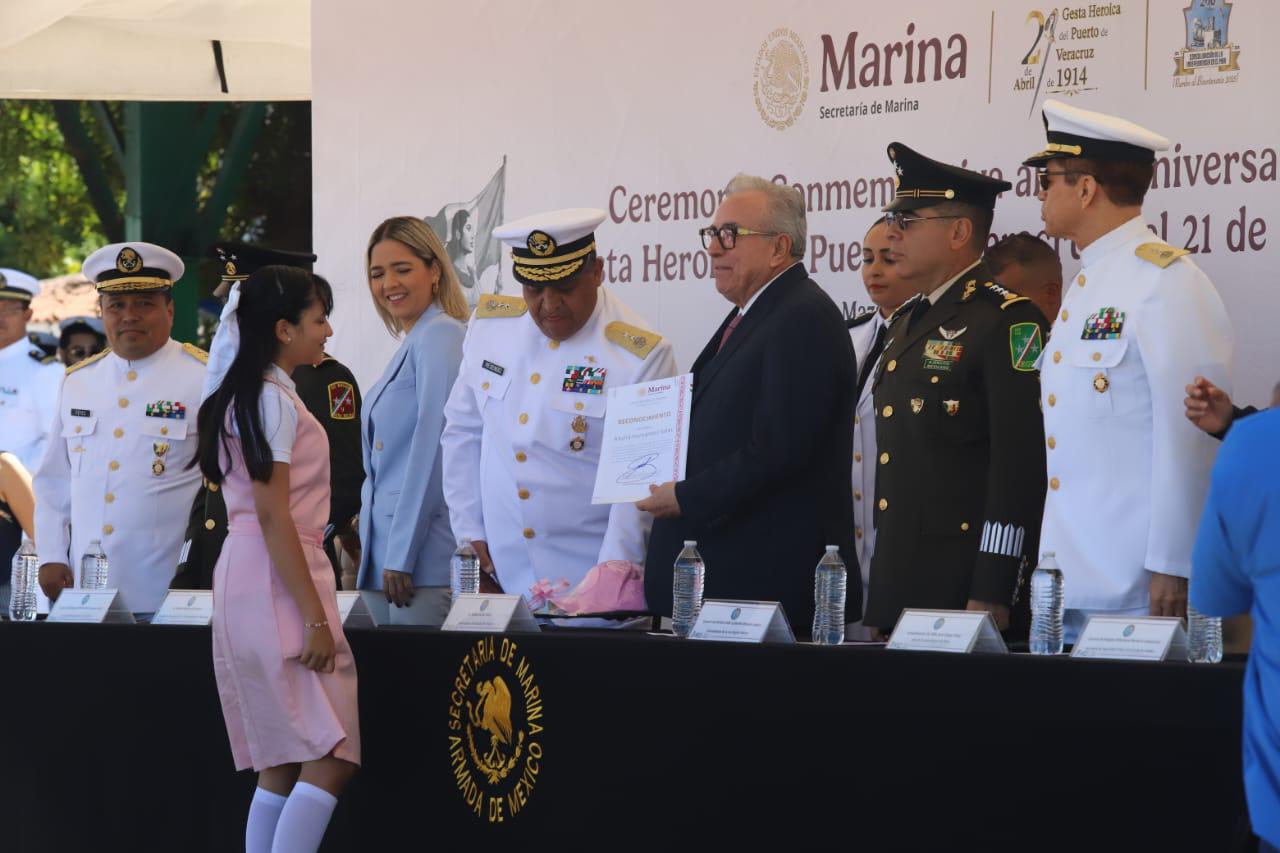 $!Celebran en Mazatlán el 111 aniversario de la gesta heróica de la defensa del Puerto de Veracruz