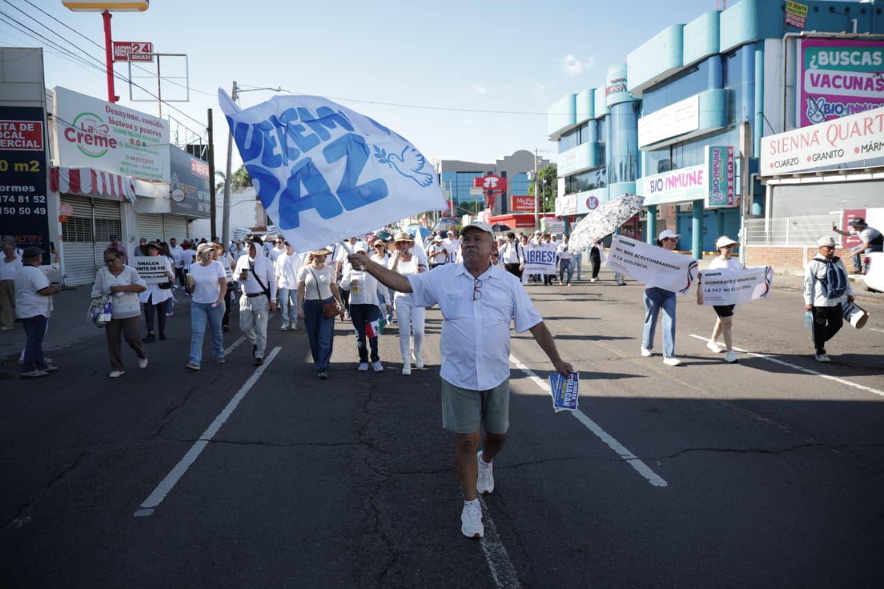 $!Miles marchan por la paz en Culiacán a dos años de la crisis de seguridad