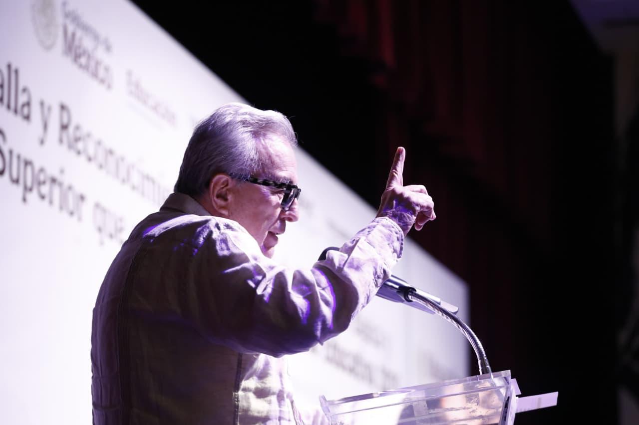 $!Entrega Rocha Moya constancias y apoyos a docentes que concluyeron programa Práctica Educativa 2025