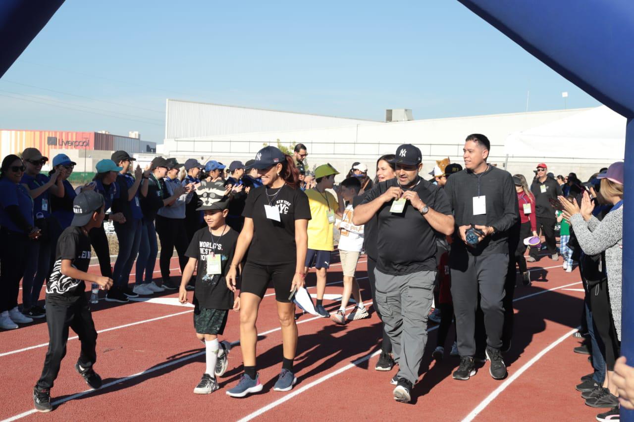 $!Se unen Club Rotario Mazatlán y Colegio SAM en caminata altruista para erradicar la polio