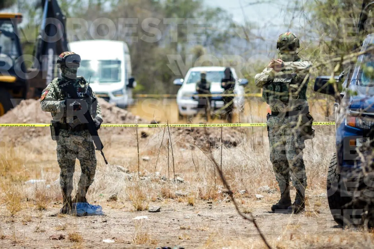 $!Localizan al menos tres fosas clandestinas en zona rural de Mocorito
