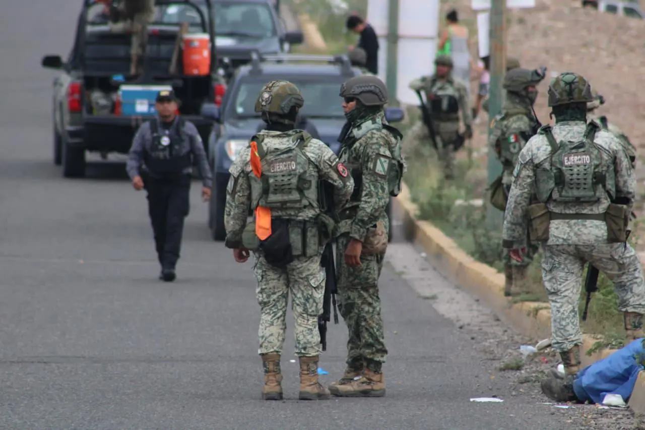 $!Matan a hombre por la Calzada de Las Torres en la entrada a San Isidro, Culiacán