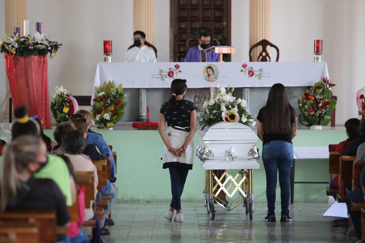 $!Amigos de Valentina, niña asesinada en Mazatlán, exigen justicia