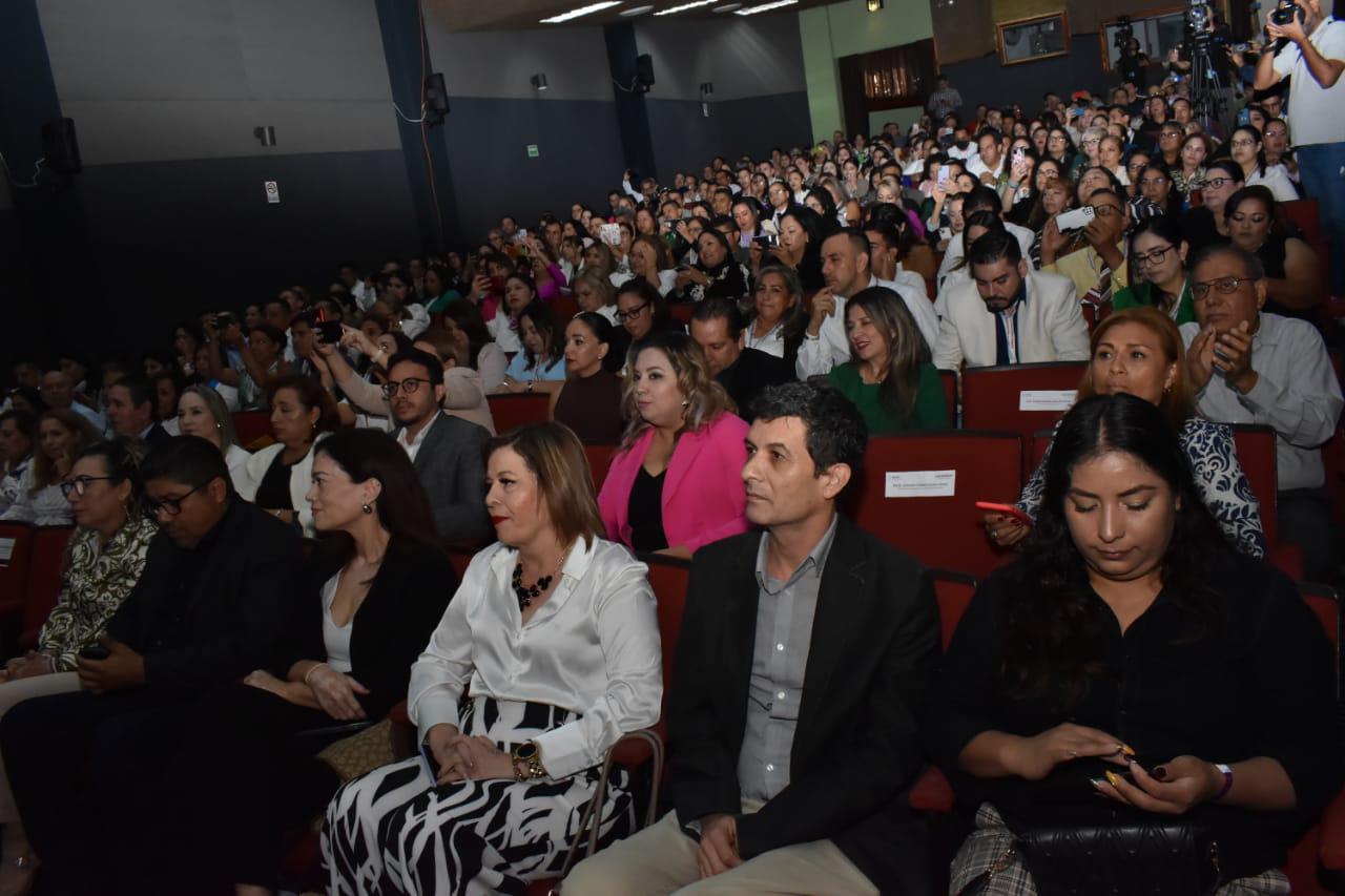 $!Reconoce Usicamm a más de 180 docentes del País por sus prácticas educativas