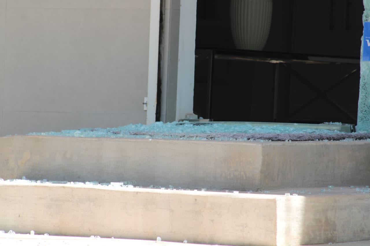 $!Balean fachada de spa y salón de belleza en Las Quintas, Culiacán