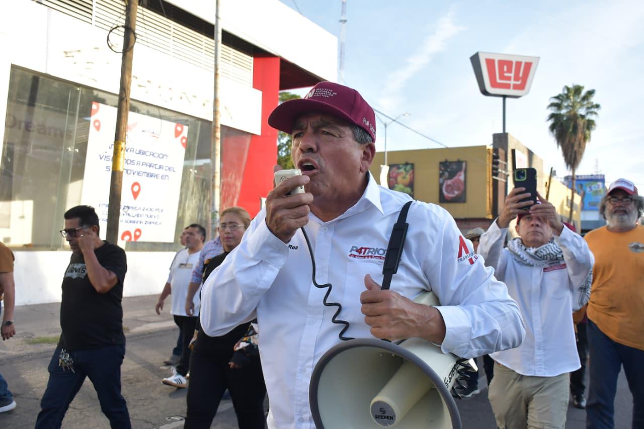 $!Militantes de Morena y organizaciones marchan en Culiacán en defensa de la soberanía nacional