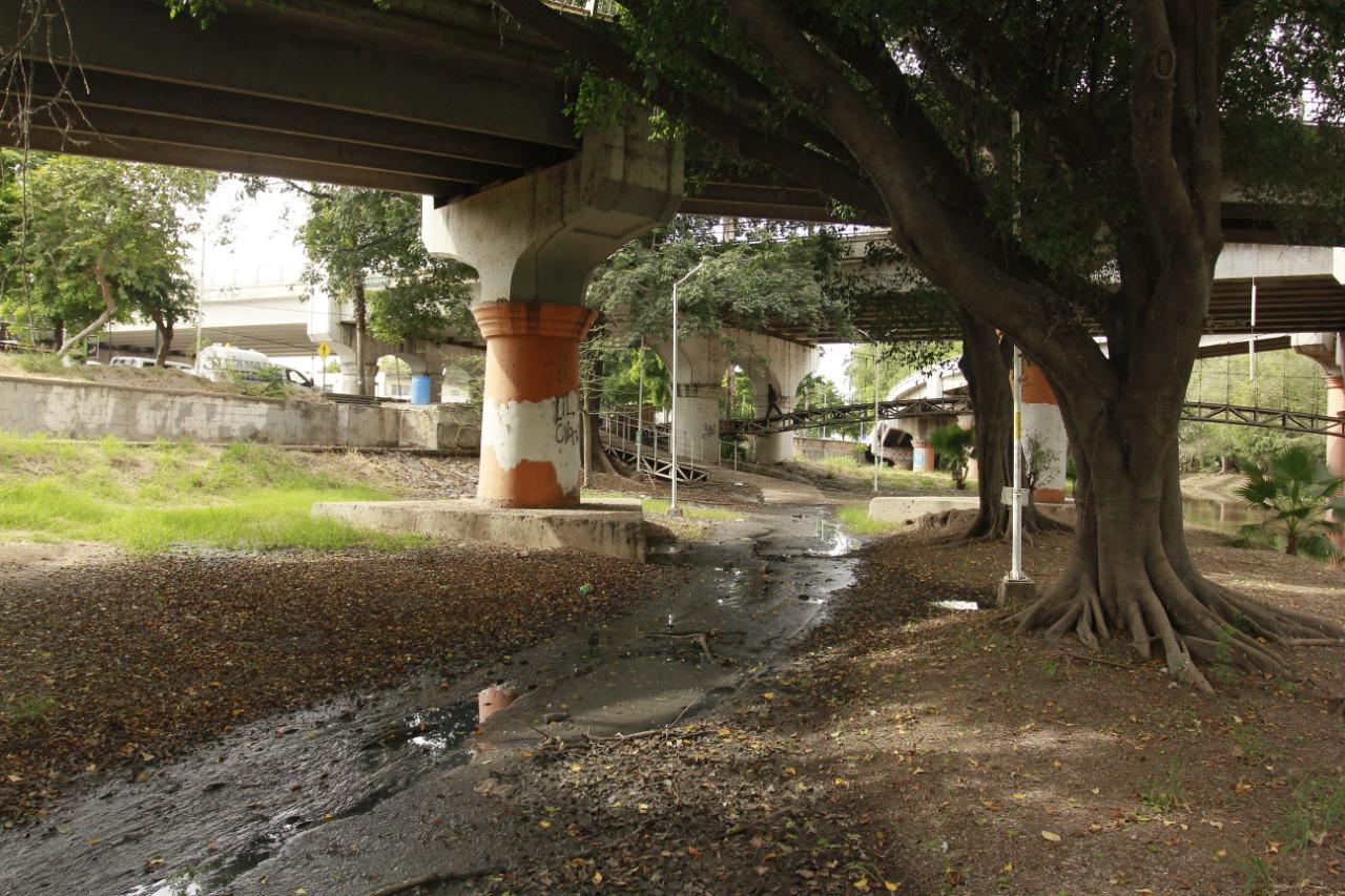 $!Mal olor, basura y daños en infraestructura; así se encuentra la Isla de Orabá en Culiacán