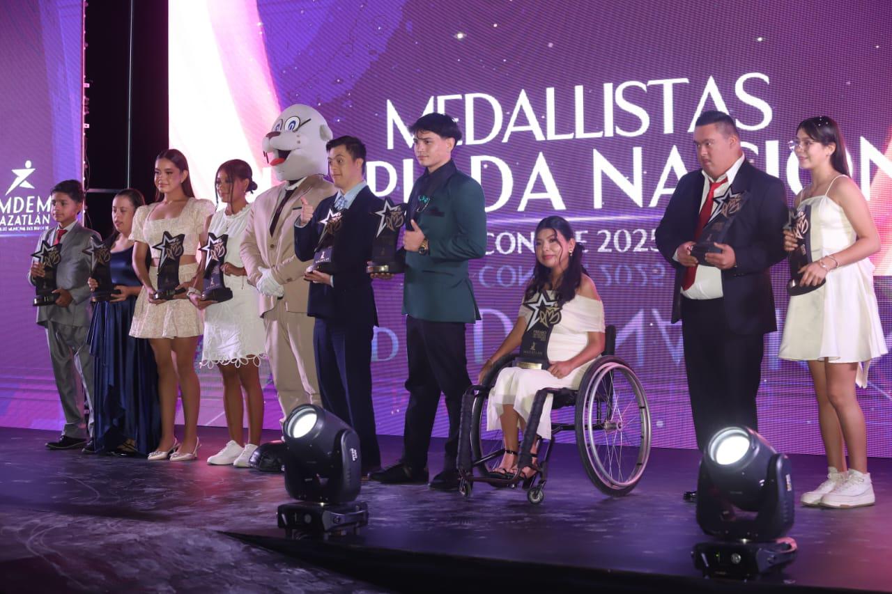 $!Jennifer Tirado y Sigi Cruz, ganadores del Premio Municipal del Deporte 2025 en Mazatlán