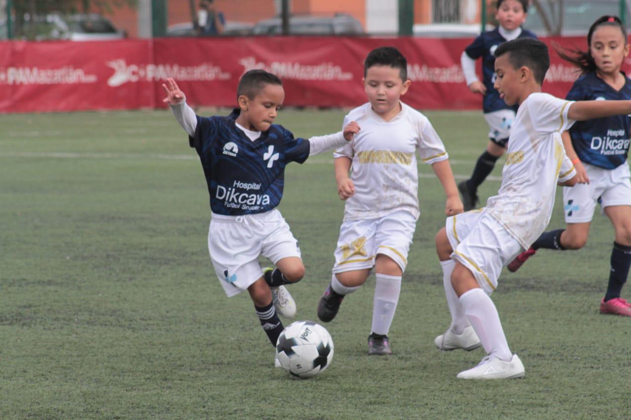 $!Academia O de Nuevo León arranca con pie derecho en la Copa Mazatlán de Futbol 7