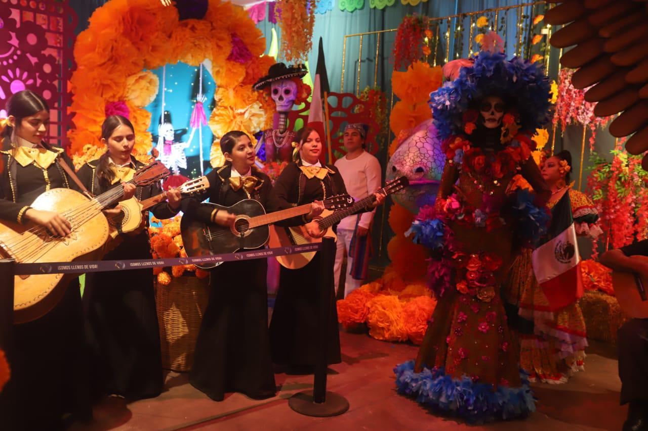 $!El Gran Acuario Mazatlán promueve para este mes Patria y Tradiciones