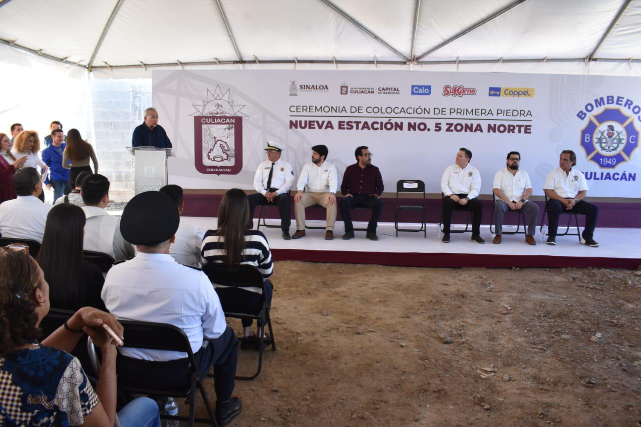 $!Colocan primera piedra para estación de Bomberos en el sector La Conquista