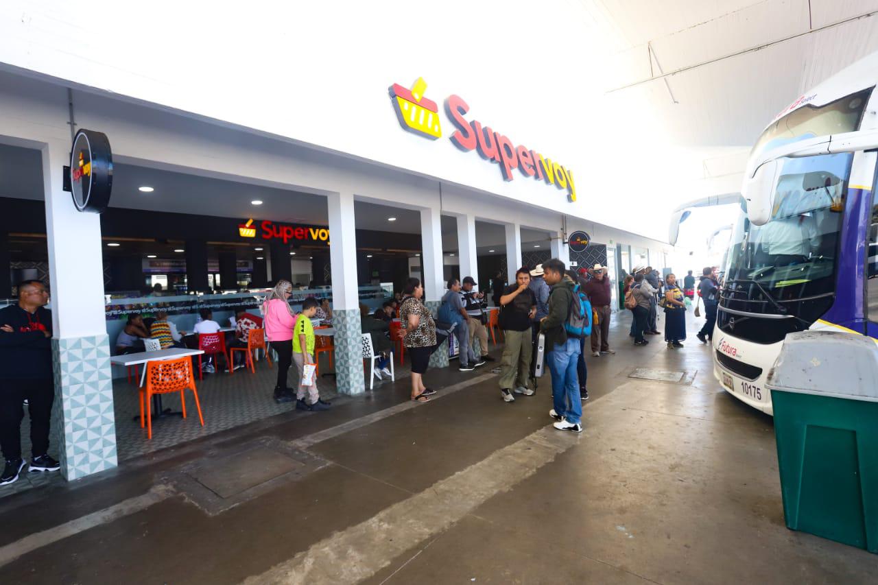 $!Central Camionera de Mazatlán registra alza en entradas y salidas de viajeros