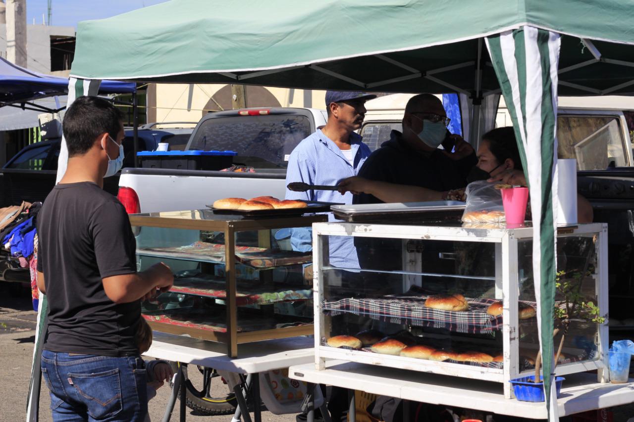 $!Jesús Alberto vende pan en Culiacán, pero ha buscado innovar para ofrecer un servicio diferente