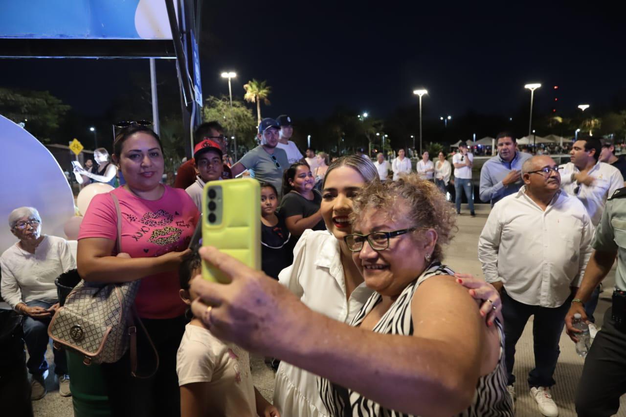 $!Madres de Mazatlán celebran su día con música, regalos y fiesta