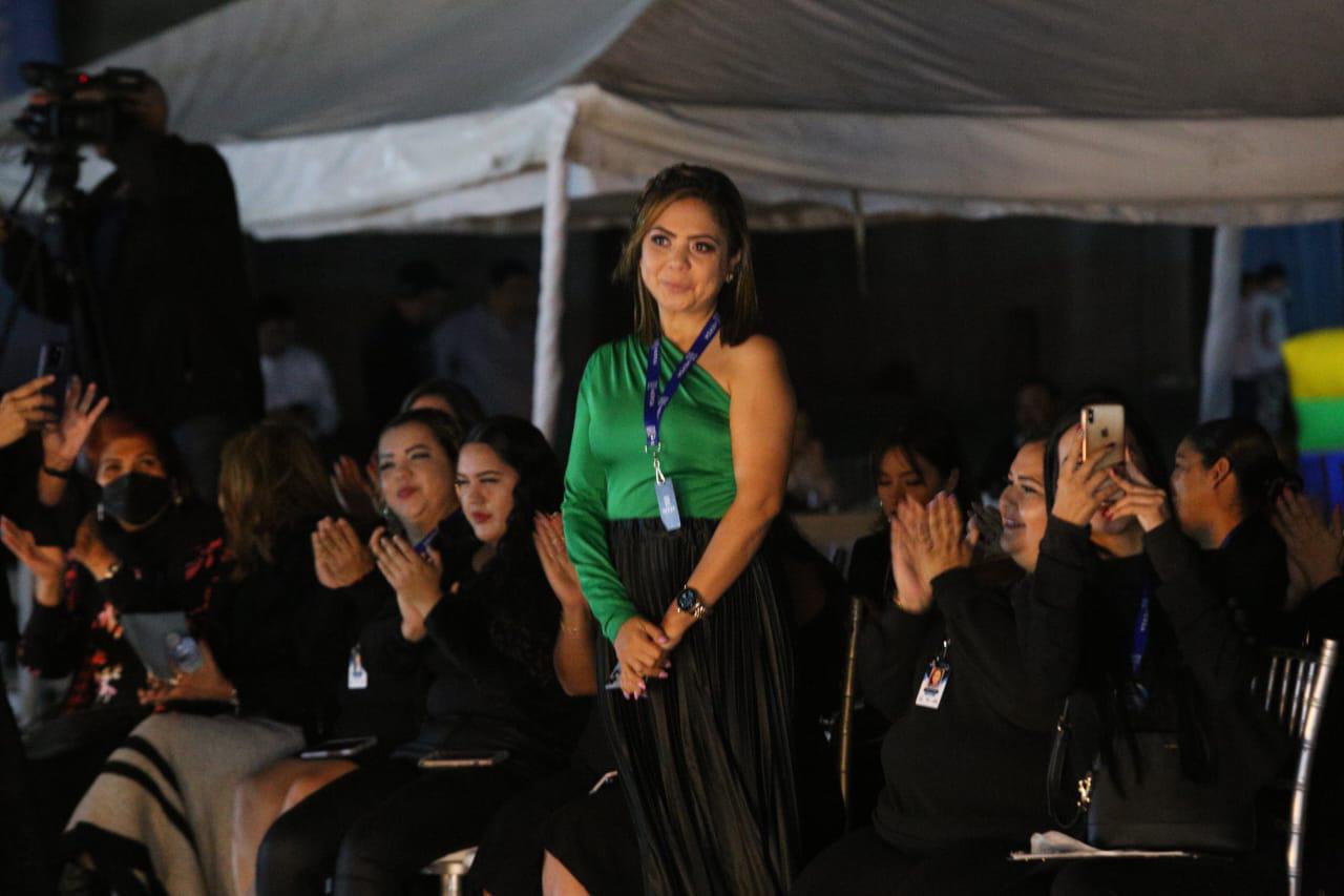 $!Dan en banderazo de Arcángel Distrito Residencial, en Mazatlán