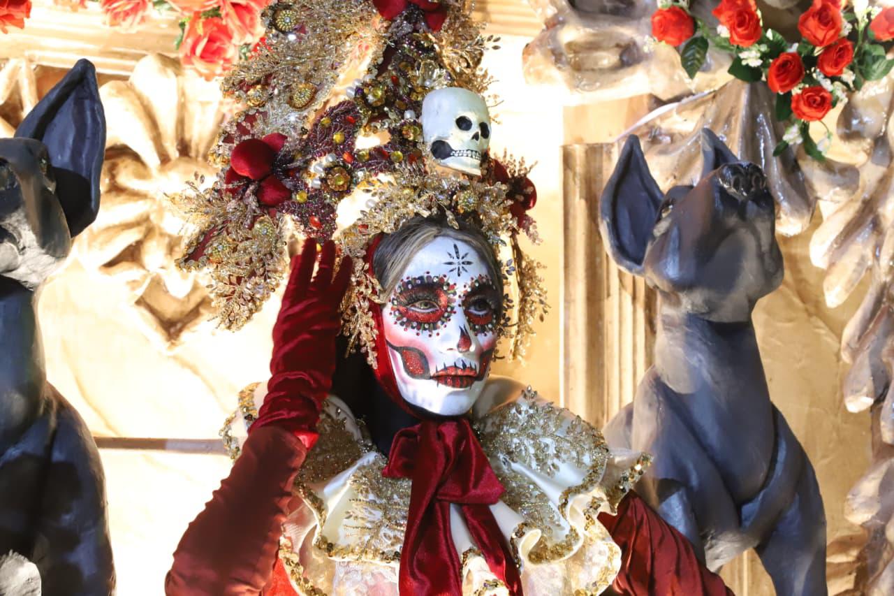 $!Mazatlán celebra la ‘Noche de Esperanza’ con arte y callejoneada de Día de Muertos