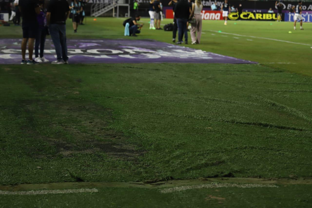 $!Concierto de Christian Nodal daña la cancha del Kraken