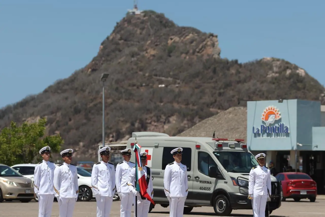 $!Conmemoran en Mazatlán el 84 aniversario del Día de la Marina Nacional