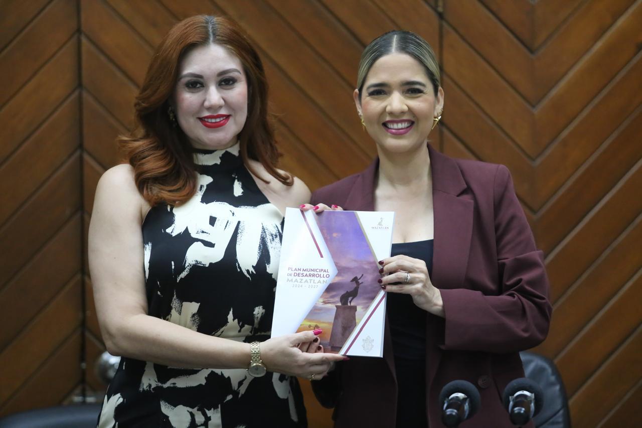 $!Presenta Alcaldesa de Mazatlán el Plan Municipal de Desarrollo 2024-2027